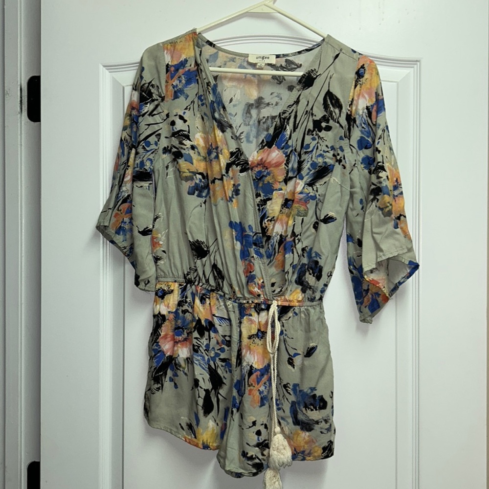 Umgee short set small floral romper